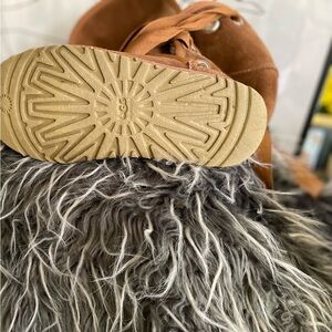 UGG BOOTS…Slightly Used- A classic staple to any fall wardrobe!
